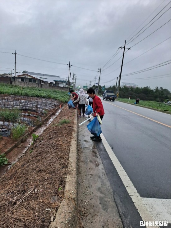 읍면3.사진자료(추석맞이 마을 대청소) (3).jpg