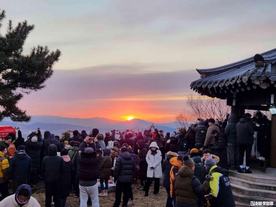 2.사진(2026년 제27회 봉대산 해맞이축제 개최)1.jpg