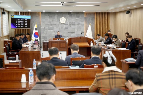 [크기변환]2026.01.13. 제2회 영광군의회 의원간담회-(5).JPG