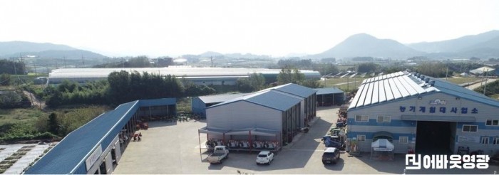 3.사진(영광군, 농한기 농업기계임대사업소 농기계 안전점검  및 정비 추진).jpg