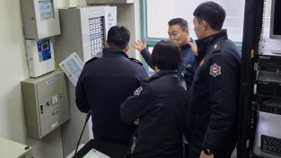 1.사진(영광군, 설 명절 앞두고 다중이용시설 합동 안전점검 실시)1.jpeg