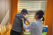 영광군, 65세 이상에 코로나19·독감 예방접종 참여 촉구…“겨울 동시유행 대비”