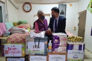 군남면 100세 이상 장수 어르신 생신 축하 선물 전달
