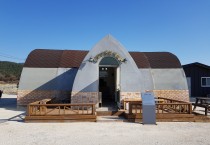 천일염으로 소금찜질 '피로 풀어볼까?'